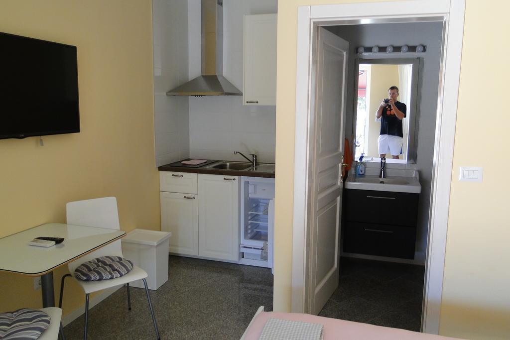 Apartments Villa Ela Umag Buitenkant foto
