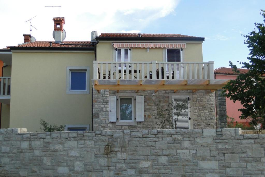 Apartments Villa Ela Umag Buitenkant foto