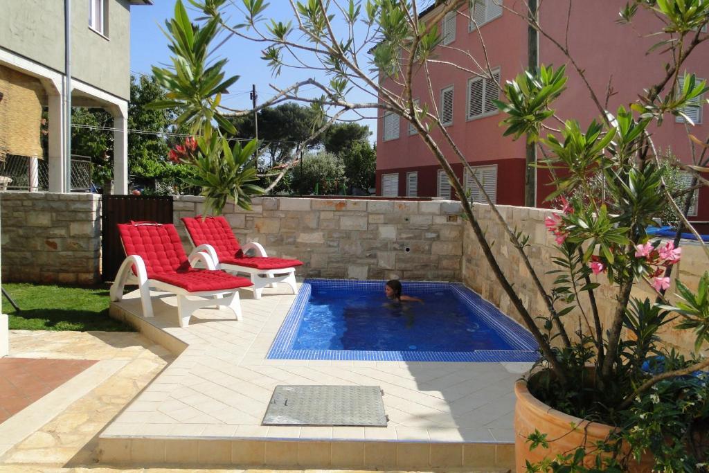 Apartments Villa Ela Umag Buitenkant foto