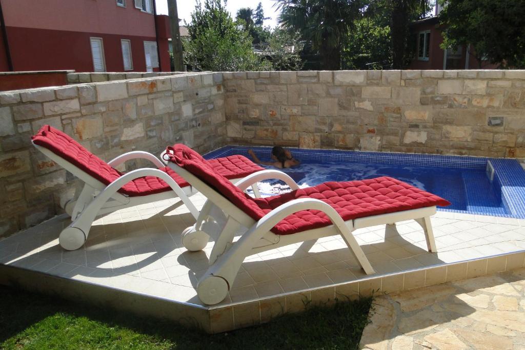Apartments Villa Ela Umag Buitenkant foto