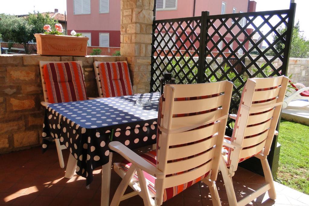 Apartments Villa Ela Umag Kamer foto